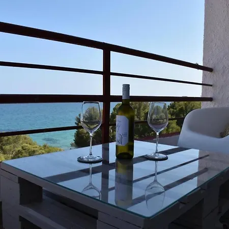 Precioso Apto Miami Playa: Beachfront Retreat With Wi-fi And Netflix